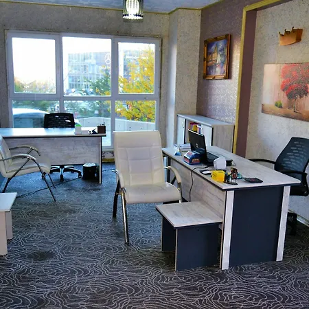 King Apartment *